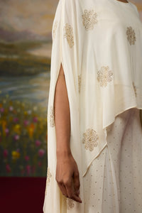 Daisy Cape Set