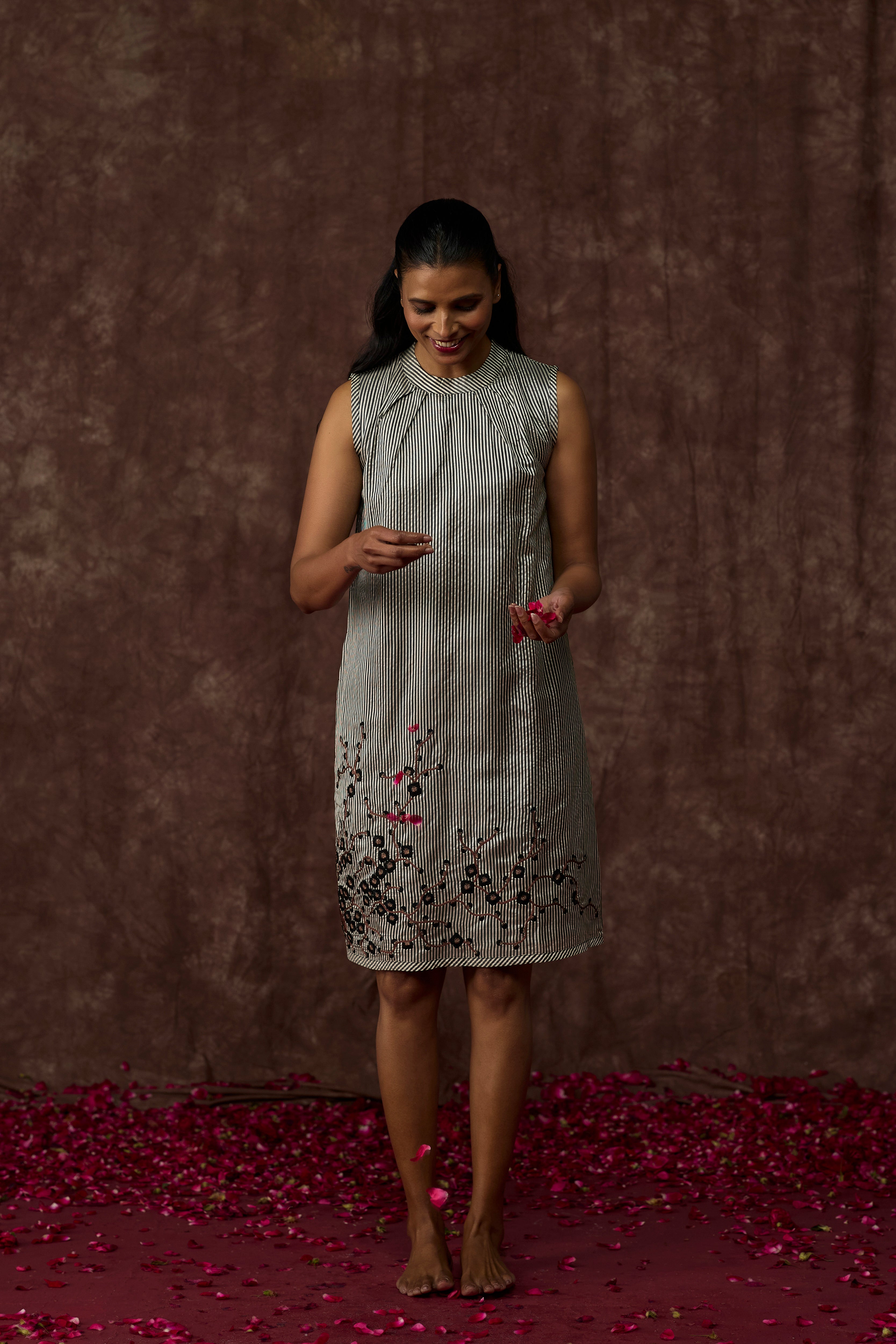 Ikigai (Embroidery inspired by the Japanese cherry blossom season).